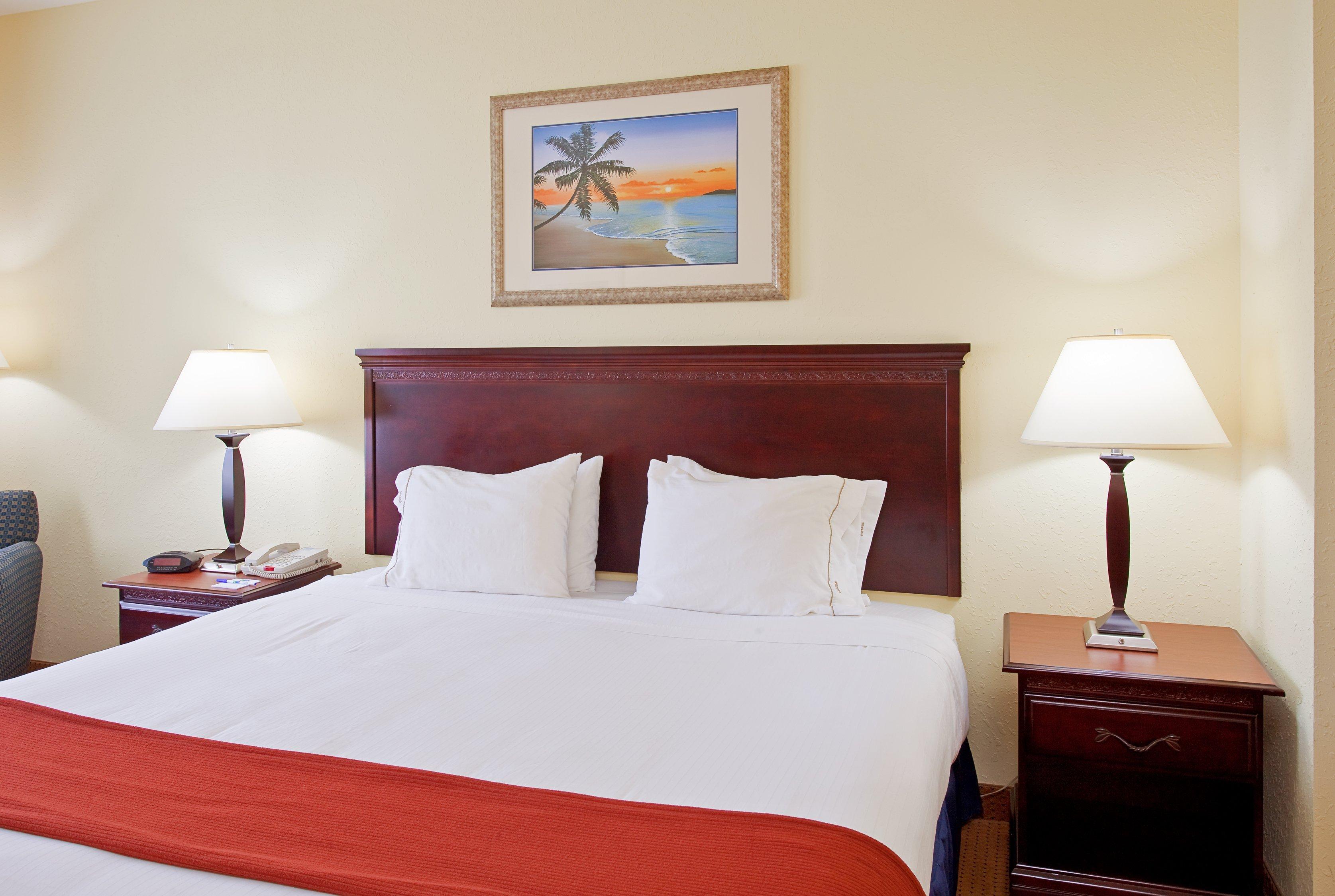 Holiday Inn Express Hotel & Suites Panama City-Tyndall Buitenkant foto
