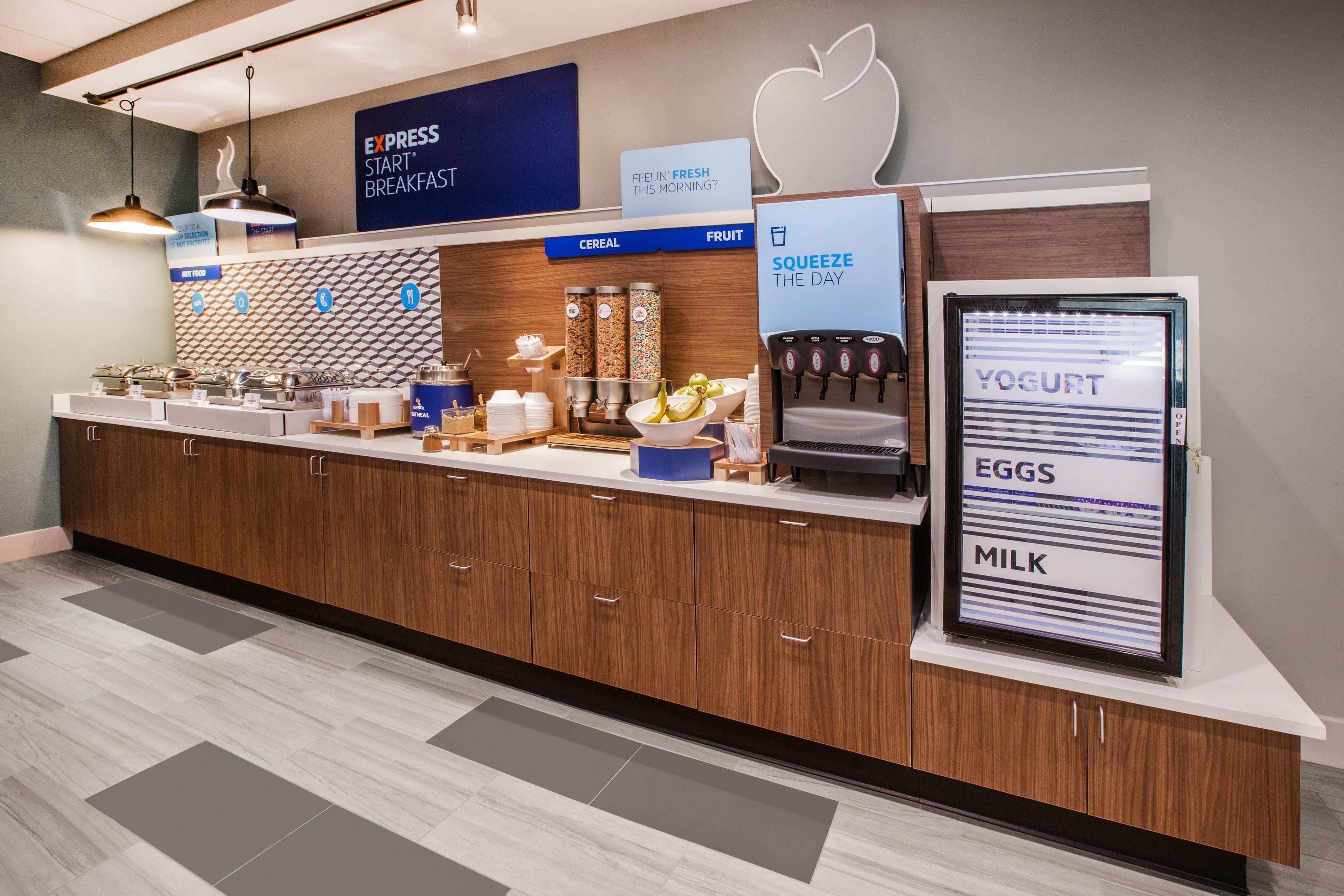 Holiday Inn Express Hotel & Suites Panama City-Tyndall Buitenkant foto