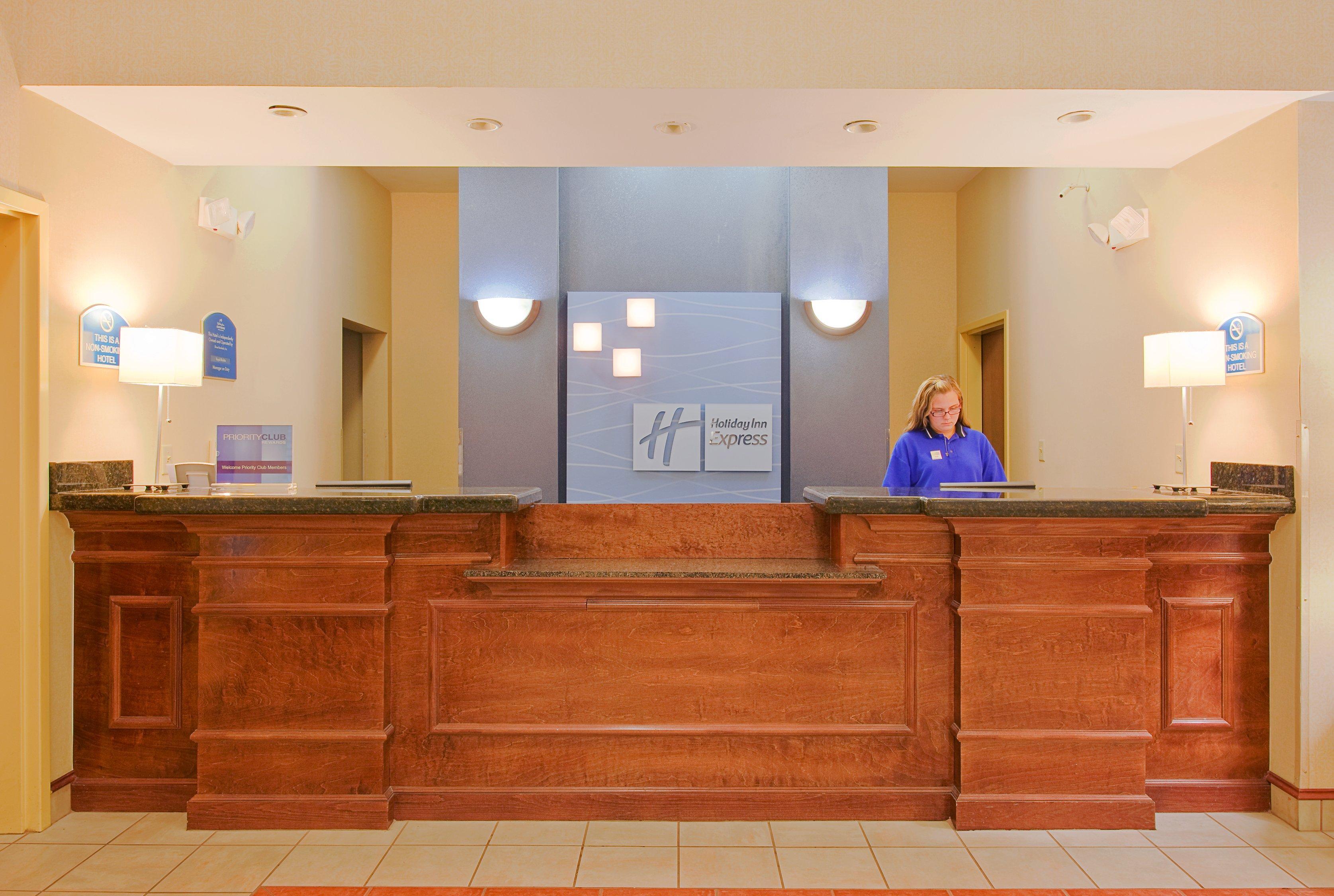 Holiday Inn Express Hotel & Suites Panama City-Tyndall Buitenkant foto